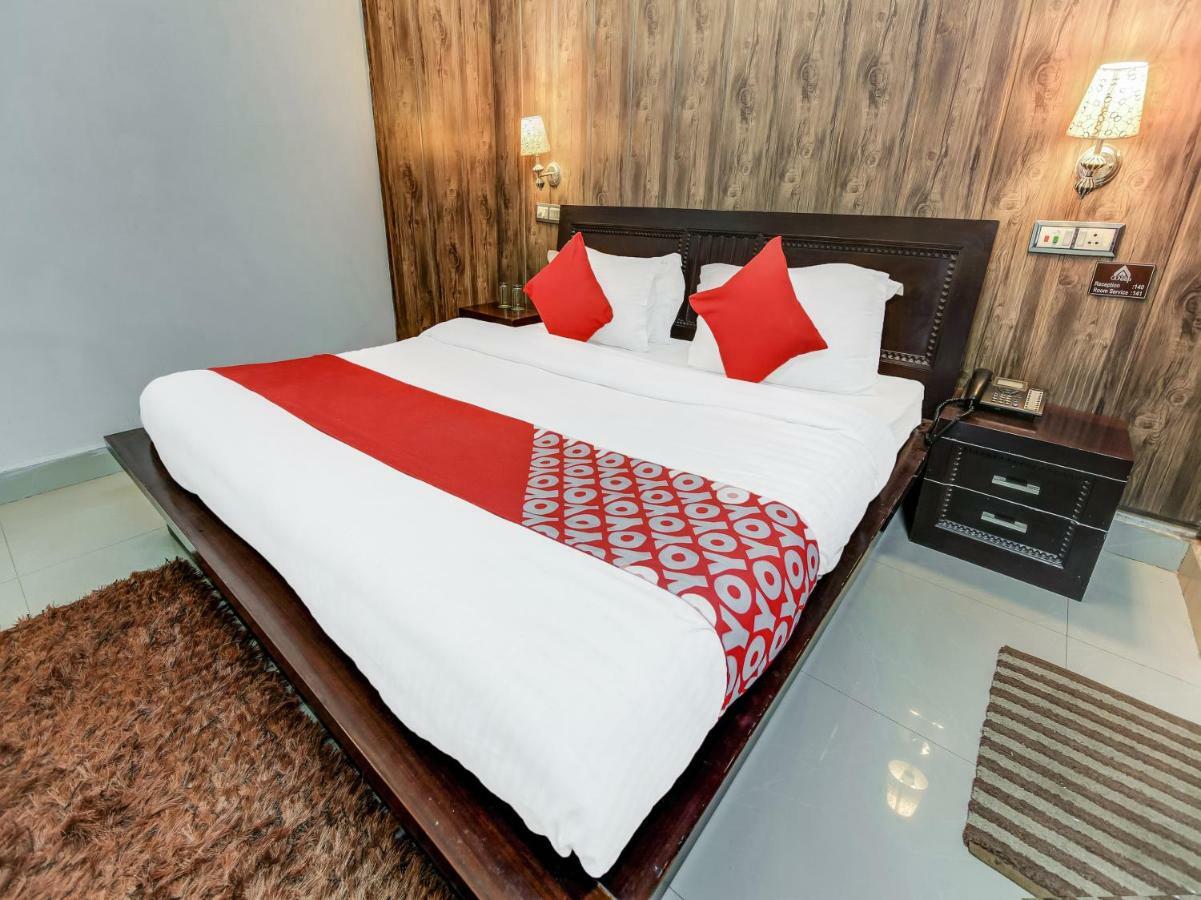 Oyo 27999 Hotel Deep Sirsa Экстерьер фото