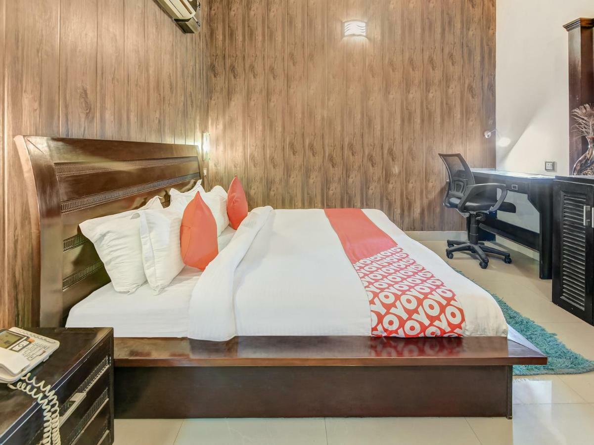 Oyo 27999 Hotel Deep Sirsa Экстерьер фото